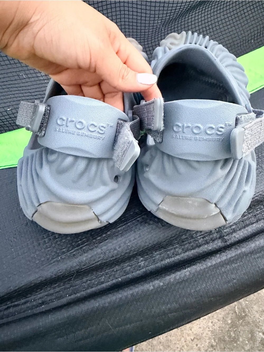CROCS  Wave-Textured Foam Clogs in Light Gray with Cream Accents Size M6 W8